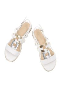 Białe Sandały Marco Tozzi Eleganckie Buty Damskie. Okazja: na co dzień, na spacer. Kolor: biały. Materiał: skóra. Wzór: geometria, aplikacja. Sezon: lato. Obcas: na obcasie. Styl: elegancki. Wysokość obcasa: średni #7