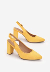 Born2be - Żółte Sandały Madede. Nosek buta: szpiczasty. Zapięcie: pasek. Kolor: żółty. Materiał: jeans. Wzór: geometria. Obcas: na obcasie. Styl: klasyczny. Wysokość obcasa: średni