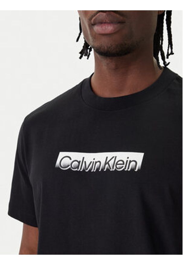 Calvin Klein T-Shirt LV04LF812G Czarny Slim Fit. Kolor: czarny. Materiał: bawełna