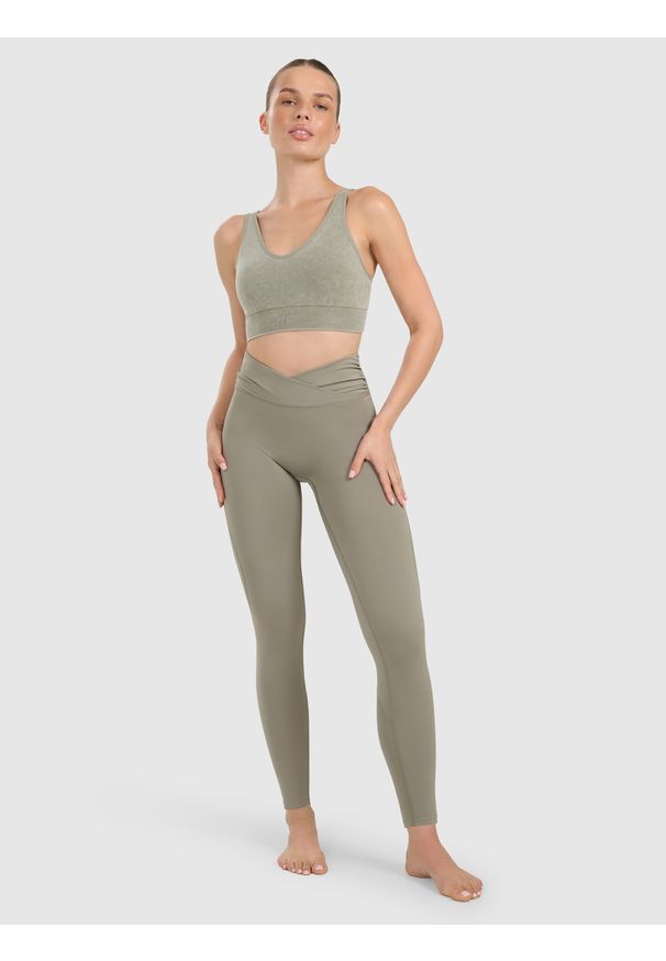 4f - 4F Legginsy do jogi i pilatesu szybkoschnące damskie - zielone L. Stan: podwyższony. Kolor: zielony. Materiał: dzianina, włókno, elastan, materiał. Długość: długie. Sport: joga i pilates