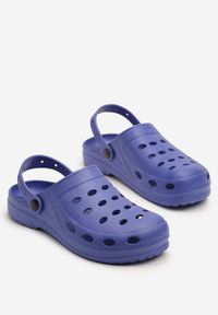 Born2be - Niebieskie Klapki ssy. Okazja: na co dzień. Nosek buta: okrągły. Kolor: niebieski. Materiał: guma. Obcas: na obcasie. Styl: casual. Wysokość obcasa: niski