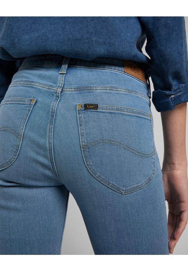 Lee - LEE ELLY DAMSKIE SPODNIE JEANSOWE MID CHARLY L305QDUG 112145003