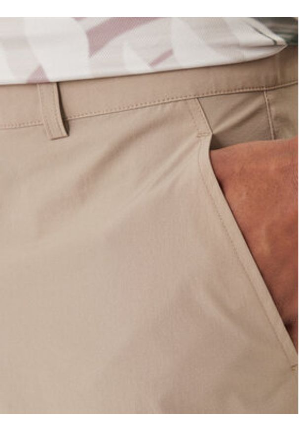 EA7 Emporio Armani Szorty sportowe 7M000194 AF14589 U6167 Beżowy Regular Fit. Kolor: beżowy. Materiał: syntetyk