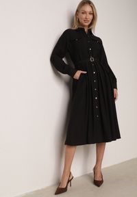 Born2be - Czarna Wiskozowa Sukienka Koszulowa z Paskiem Andranassa. Okazja: na co dzień. Kolor: czarny. Materiał: wiskoza. Wzór: aplikacja. Typ sukienki: koszulowe. Styl: casual, elegancki #1