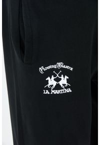 La Martina - LA MARTINA Czarne spodnie dresowe z wyszywanym logo. Kolor: czarny. Materiał: dresówka. Sport: bieganie