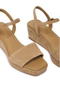 TOMMY HILFIGER - Tommy Hilfiger Sandały Suede Wrapped Mid Wedge FW0FW09235 Brązowy. Kolor: brązowy. Materiał: zamsz, skóra #2