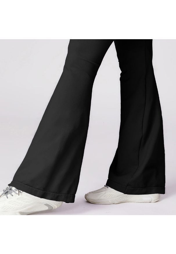 Intica - Legginsy sportowe push-up z wysokim stanem do treningu Chrysi. Stan: podwyższony. Kolor: zielony. Materiał: materiał. Sport: fitness