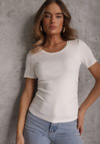 Renee - Biały T-shirt w Prążki z Marszczeniami po Bokach Nedala. Okazja: na co dzień. Kolor: biały. Wzór: prążki. Styl: casual, elegancki #6