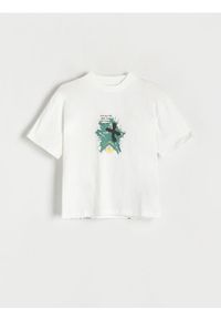 Reserved - T-shirt oversize - złamana biel. Materiał: dzianina, bawełna