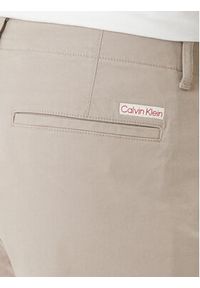 Calvin Klein Jeans Spodnie materiałowe LV04RF618G Beżowy Slim Fit. Kolor: beżowy. Materiał: bawełna #3