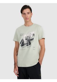 4f - 4F T-shirt regular z nadrukiem męski - turkusowy S. Kolor: turkusowy. Materiał: skóra, materiał. Wzór: nadruk #1