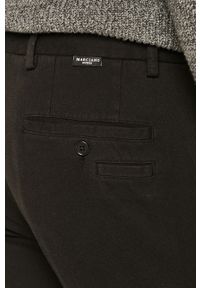 Marciano Guess - Spodnie. Okazja: na co dzień. Kolor: czarny. Materiał: tkanina, bawełna, materiał, elastan. Wzór: gładki. Styl: casual #3