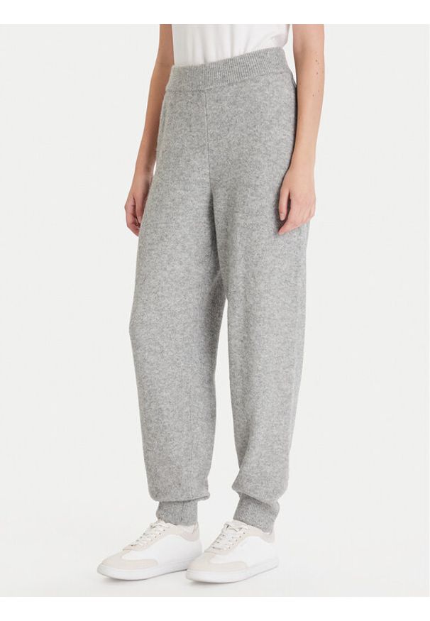 Calvin Klein Underwear Spodnie dresowe LV00QS7569 Szary Regular Fit. Kolor: szary. Materiał: syntetyk