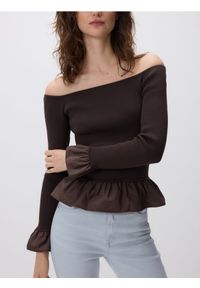 Reserved - Sweter z wiskozą - ciemnobrązowy. Kolor: brązowy. Materiał: wiskoza #1