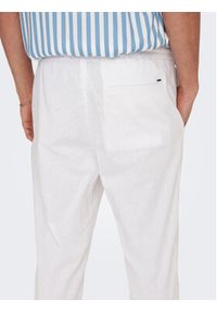 Only & Sons Spodnie materiałowe 22024966 Biały Tapered Fit. Kolor: biały. Materiał: bawełna #4