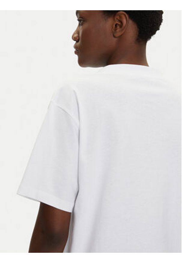 Karl Lagerfeld - KARL LAGERFELD T-Shirt A2W17104 Biały Relaxed Fit. Typ kołnierza: dekolt w karo. Kolor: biały. Materiał: bawełna