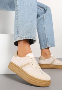 Born2be - Ciemnobeżowe Sneakersy na Platformie w Stylu Kultowych Tenisówek Gonoriel. Okazja: na co dzień. Kolor: beżowy. Materiał: jeans. Obcas: na platformie. Wysokość obcasa: średni