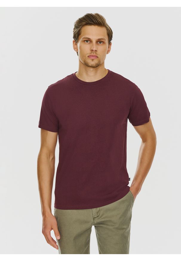 Pako Lorente - PAKO LORENTE – Bawełniany bordowy t-shirt z okrągłym dekoltem. Okazja: na co dzień. Kolor: czerwony, niebieski, żółty. Materiał: bawełna. Styl: casual