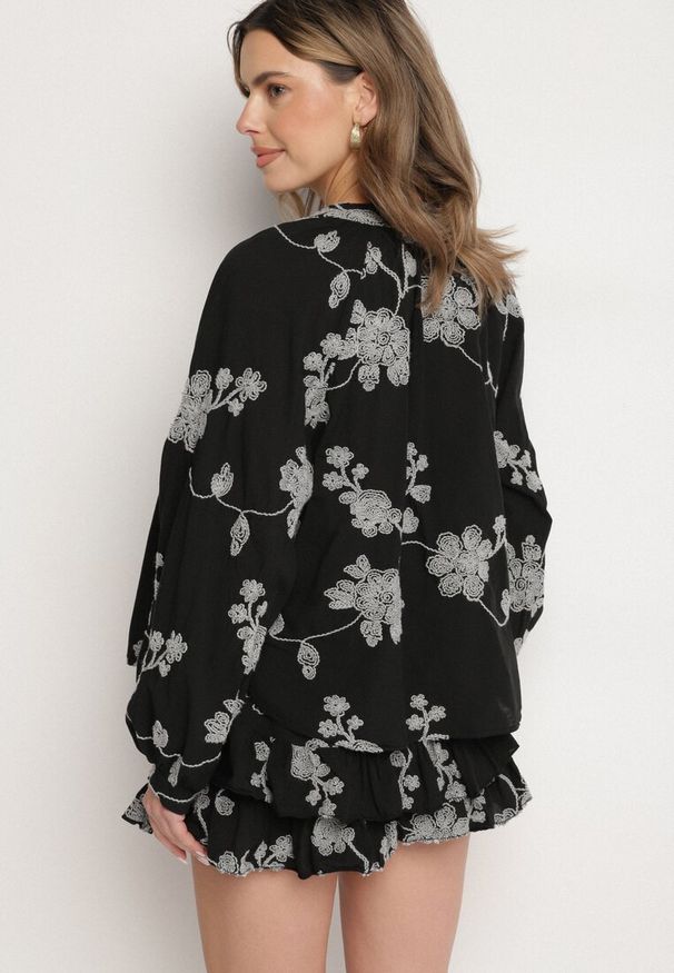 Born2be - Czarny Bawełniany Komplet Koszula z Szerokimi Rękawami i Spódnico-Spodenki Savrise. Kolor: czarny. Materiał: bawełna. Wzór: aplikacja