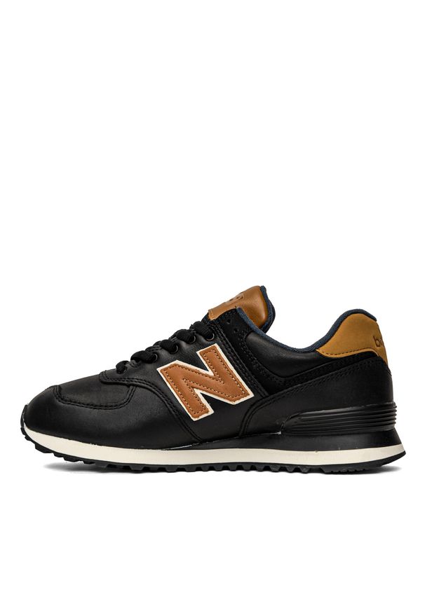 Sneakersy męskie czarne New Balance ML574OMD. Okazja: do pracy, na spacer, na co dzień. Kolor: czarny. Model: New Balance 574. Sport: turystyka piesza