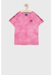 Champion T-shirt bawełniany dziecięcy kolor różowy. Okazja: na co dzień. Kolor: różowy. Materiał: bawełna. Długość rękawa: raglanowy rękaw. Wzór: nadruk. Styl: casual