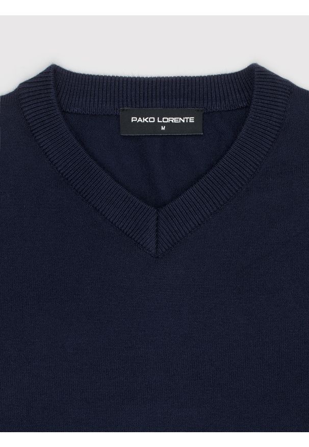 Pako Lorente - PAKO LORENTE - ranatowy sweter męski v-neck. Okazja: na co dzień. Kolor: czerwony, niebieski, brązowy, czarny. Materiał: nylon, wiskoza. Sezon: jesień. Styl: casual