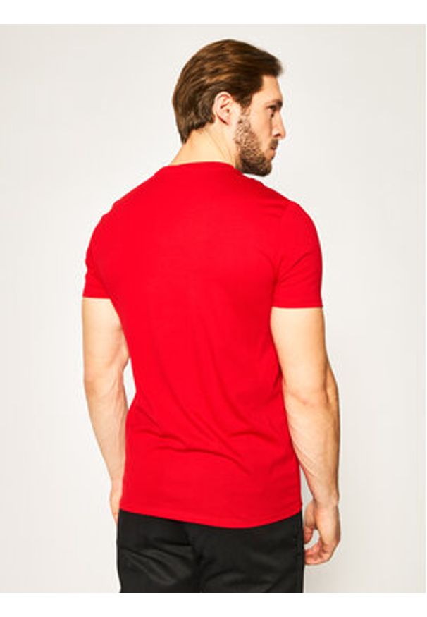Lacoste T-Shirt TH6710 Czerwony Regular Fit. Kolor: czerwony. Materiał: bawełna