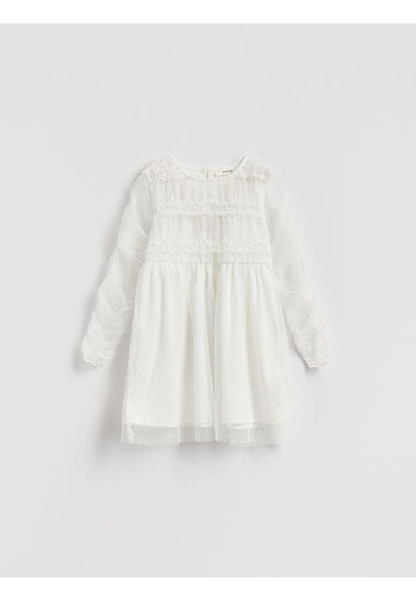 Reserved - Tiulowa sukienka z haftem - biały. Kolor: biały. Materiał: tiul. Wzór: haft