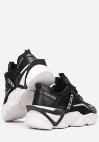 Born2be - Czarne Sneakersy Astoreia. Okazja: na co dzień. Wysokość cholewki: przed kostkę. Kolor: czarny. Materiał: materiał. Wzór: napisy, aplikacja. Sport: turystyka piesza #5