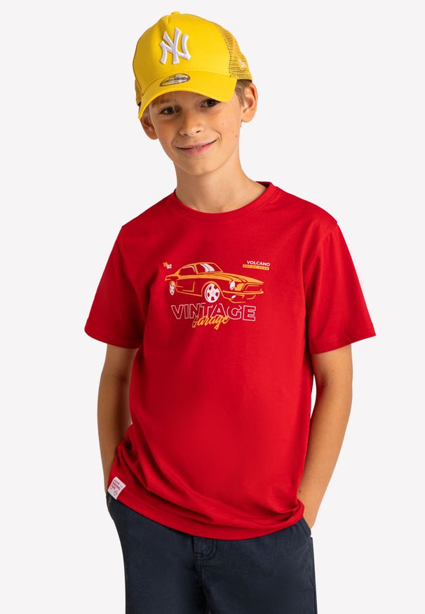 Volcano - Czerwony t-shirt chłopięcy z nadrukiem samochodu T-FURIOS JUNIOR. Kolor: czerwony. Materiał: skóra, materiał, bawełna, prążkowany, włókno. Wzór: nadruk. Sezon: wiosna, lato. Styl: vintage, klasyczny, młodzieżowy