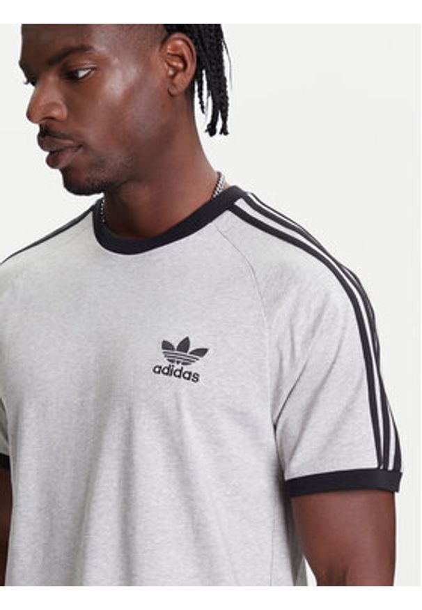 Adidas - adidas T-Shirt adicolor Classics 3-Stripes JY1369 Szary Slim Fit. Kolor: szary. Materiał: bawełna