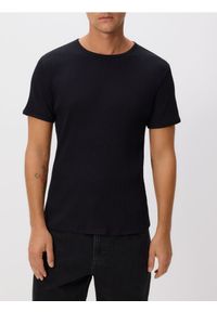 Reserved - T-shirt slim fit - czarny. Kolor: czarny. Materiał: bawełna, dzianina