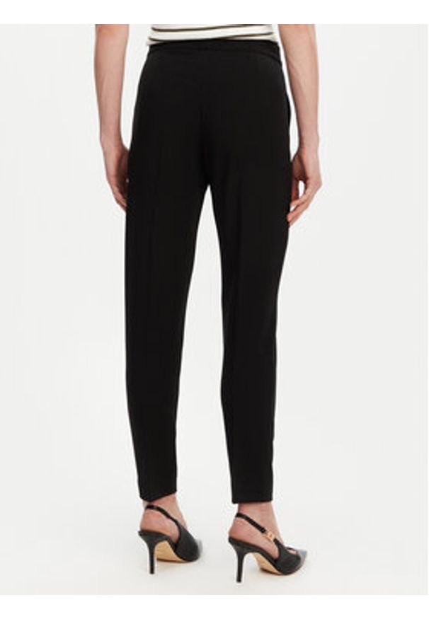 French Connection Spodnie materiałowe 74KZA Czarny Tailored Fit. Kolor: czarny. Materiał: syntetyk