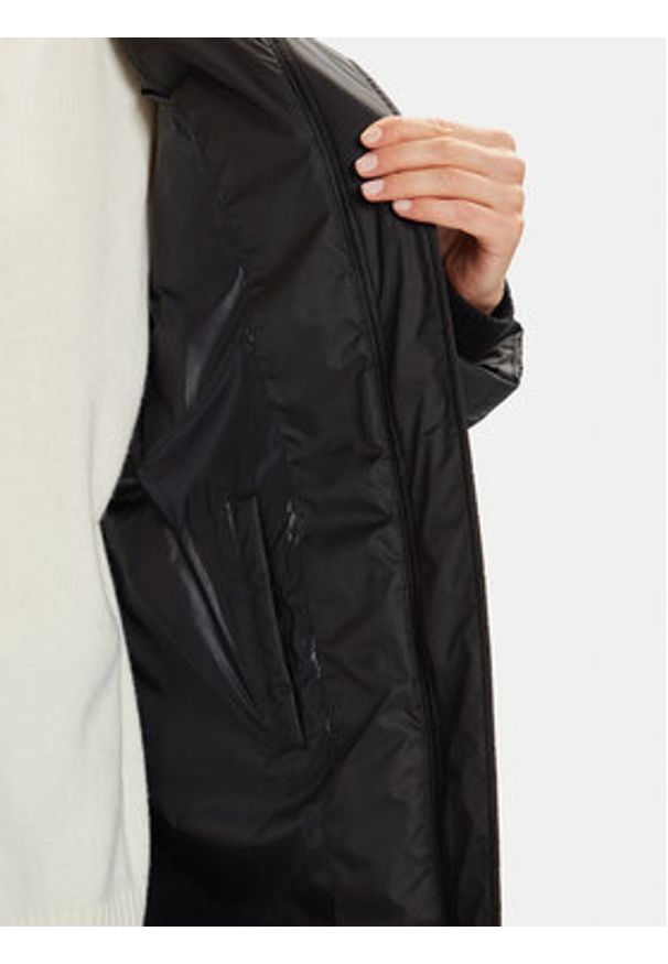 Marc O'Polo Kurtka puchowa 509 0329 71095 Czarny Regular Fit. Typ kołnierza: polo. Kolor: czarny. Materiał: syntetyk. Sezon: zima