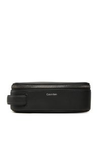 Calvin Klein Kosmetyczka Ck Sleek Washbag W/Hanger K50K512803 Czarny. Kolor: czarny. Materiał: skóra