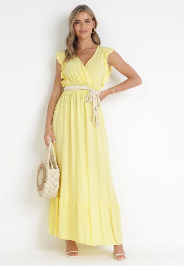 Born2be - Żółta Sukienka Hypsanie. Typ kołnierza: dekolt kopertowy. Kolor: żółty. Materiał: wiskoza. Typ sukienki: kopertowe. Długość: maxi