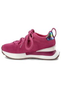 Różowe Sneakersy Artiker Stylowe Obuwie Damskie. Okazja: na co dzień. Kolor: różowy. Materiał: zamsz. Szerokość cholewki: normalna. Styl: elegancki #5