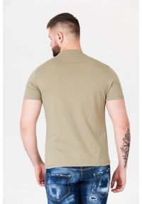 Guess - GUESS Khaki t-shirt męski z aplikacją z logo. Kolor: zielony. Wzór: aplikacja