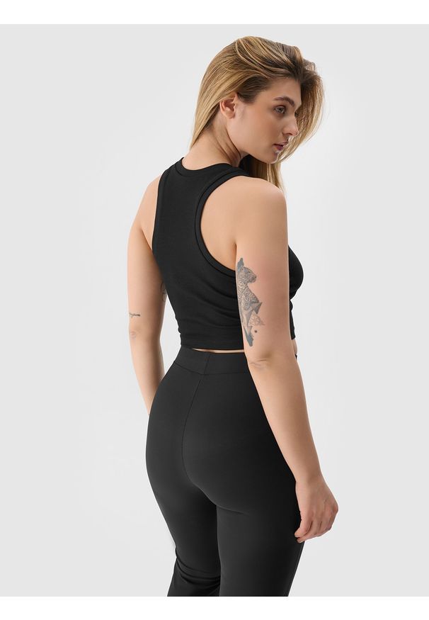 4f - 4F Crop top slim damski - czarny XXL. Kolor: czarny. Materiał: materiał, bawełna, elastan, dzianina, prążkowany. Długość rękawa: na ramiączkach. Wzór: prążki, jednolity. Sezon: lato