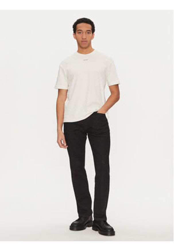 Calvin Klein T-Shirt Nano Logo K10K112487 Biały Regular Fit. Kolor: biały. Materiał: bawełna