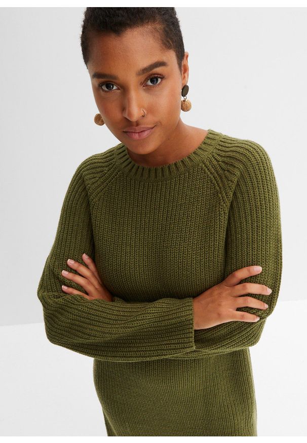 bonprix - Sukienka dzianinowa. Kolor: zielony. Materiał: dzianina. Długość: midi