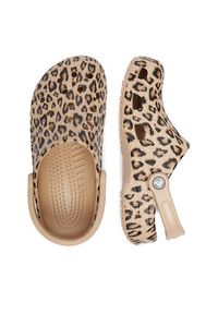 Crocs Klapki C-BAYA SEASONAL PRINTED CLOG 206230-2UA Brązowy. Kolor: beżowy #8