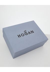 Hogan - HOGAN - Białe sneakersy H383. Kolor: czerwony. Materiał: bawełna, dresówka, guma, jeans, tkanina. Wzór: aplikacja, kolorowy, nadruk #9