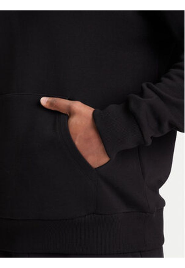 Karl Lagerfeld - KARL LAGERFELD Bluza 705111 553904 Czarny Loose Fit. Typ kołnierza: dekolt w karo. Kolor: czarny. Materiał: bawełna
