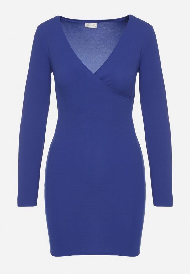 Born2be - Niebieska Sukienka o Dopasowanym Kroju z Kopertowym Dekoltem Ermellia. Okazja: na wesele, na randkę, na ślub cywilny. Typ kołnierza: dekolt kopertowy. Kolor: niebieski. Materiał: skóra. Długość rękawa: długi rękaw. Typ sukienki: kopertowe. Styl: glamour, elegancki, klasyczny