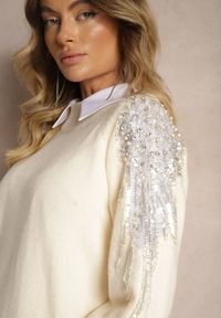 Renee - Jasnobeżowy Sweter Ozdobiony Cekinami Perłami i Cyrkoniami Nevaselle. Kolor: beżowy. Wzór: aplikacja. Sezon: zima #3