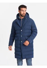 Ombre Clothing - Długa pikowana kurtka męska z klapami i podpinką – ciemnoniebieska V1 - Rozmiar: M. Kolor: niebieski. Materiał: syntetyk, tkanina, poliester, materiał. Długość: długie. Wzór: jednolity. Styl: elegancki