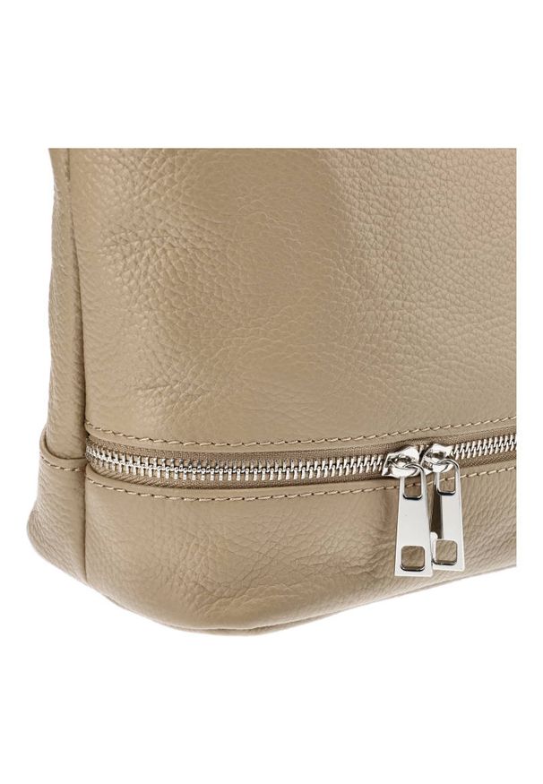 Beżowa Stylowa Torebka Damska Venezia. Kolor: beżowy. Wzór: gładki. Materiał: skórzane. Styl: elegancki. Rodzaj torebki: na ramię