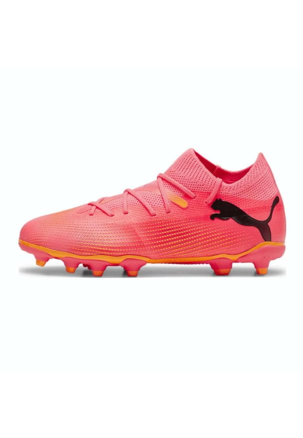 Buty piłkarskie dla dzieci Puma 10772903. Zapięcie: sznurówki. Kolor: różowy. Materiał: syntetyk, materiał. Szerokość cholewki: normalna. Sport: piłka nożna
