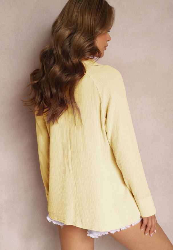 Renee - Żółta Casualowa Bluzka z Bawełny Wykończona Wiązaniem i Kołnierzykiem Cyrilla. Okazja: na co dzień. Kolor: żółty. Materiał: bawełna. Styl: casual